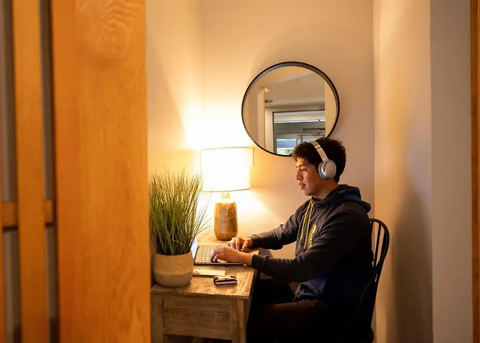 Alpenglow Lodge Cozy Studio With Den By Mva